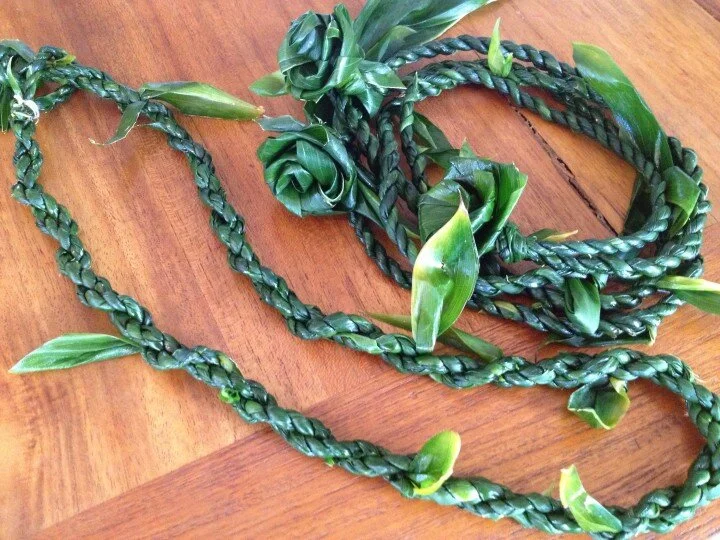 How to Make a Ti Leaf Lei Simple Step by Step Guide