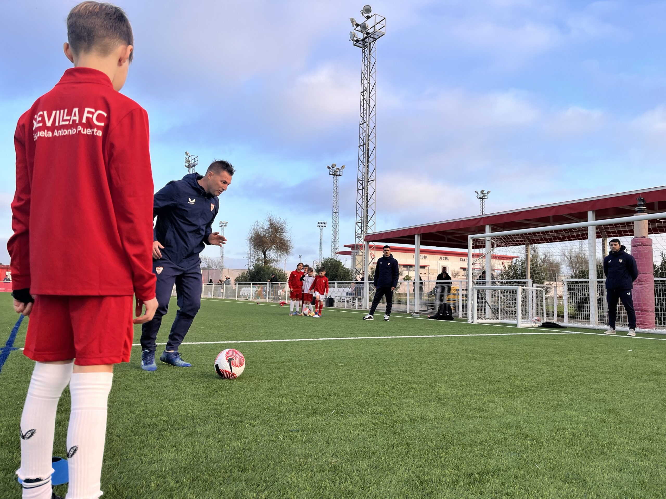 How to get the best experience at Centro Deportivo Antonio Puerta? Insiders guide!