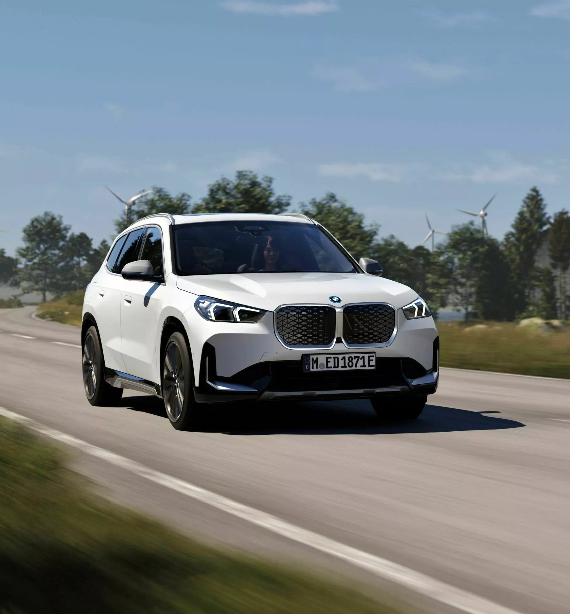 What is the official contact for BMW Elche sales？  Get the phone number and find the location map instantly.