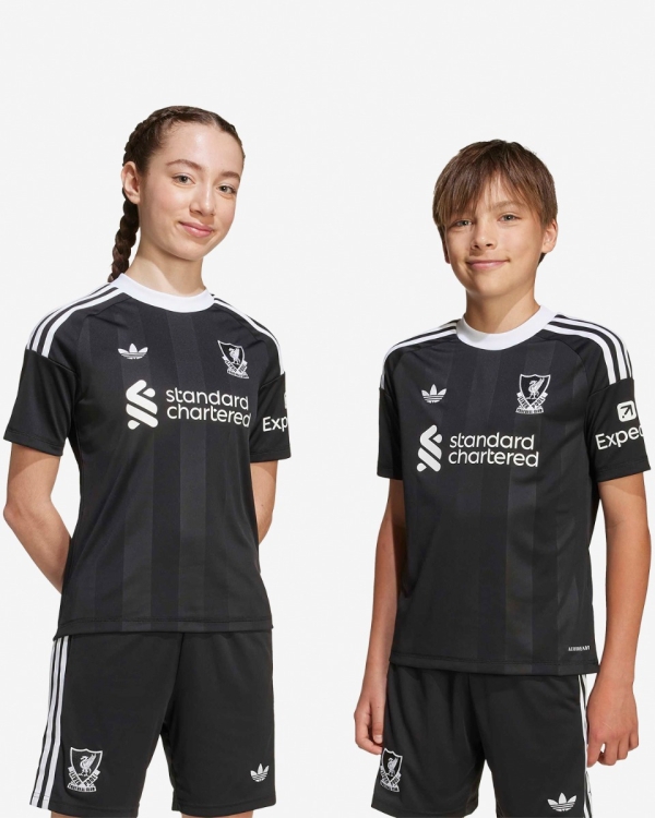 How to choose the right size for your liverpool keeper kit？ Follow this simple sizing guide!