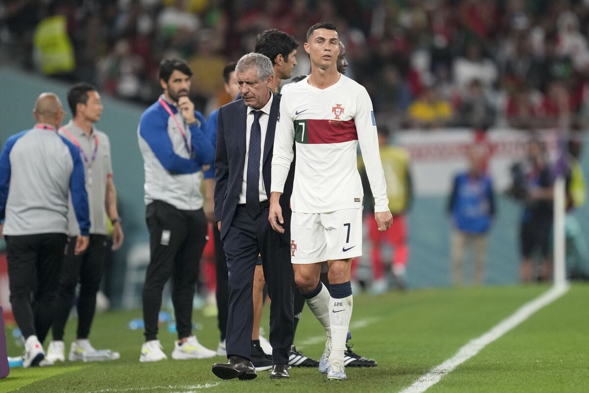 Did controversy surround cristiano ronaldo world cup benching？ The truth behind the coach's choice!