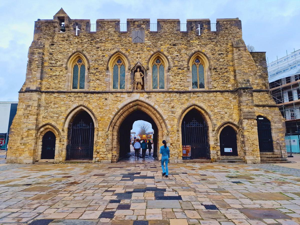 Is Welbeck Avenue Southampton a good place to live？ (See helpful local tips!)