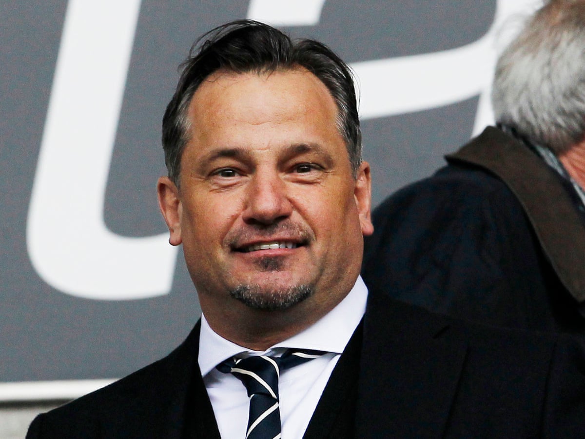 Dean Holdsworth club crisis explained？ Learn what went wrong quickly.