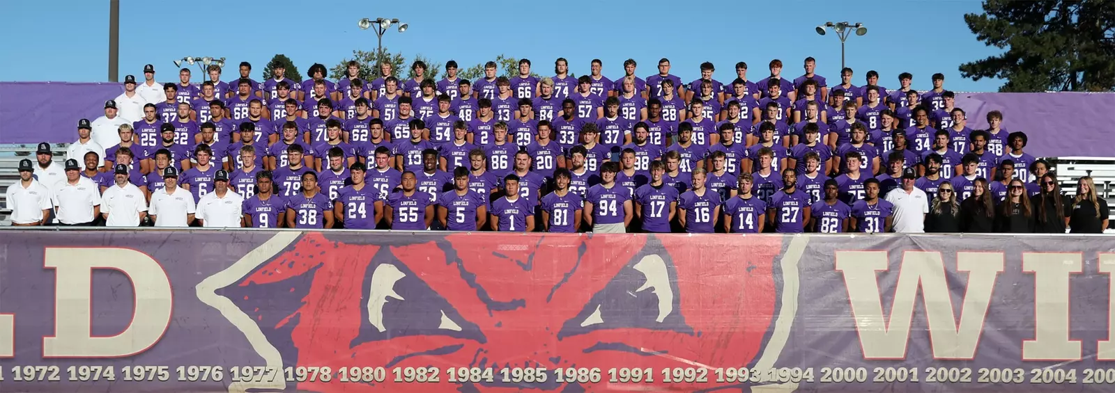 Where to find the full `linfield football roster`？ The official team site link!