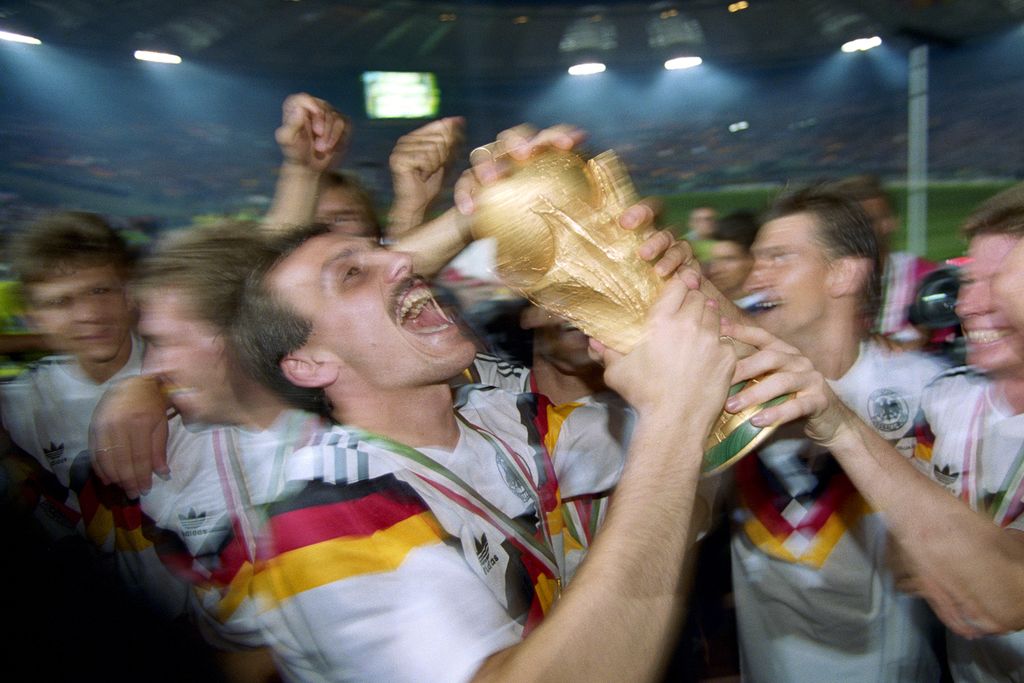 The most emotional pics of the world cup are here! Dont miss these amazing victory shots.