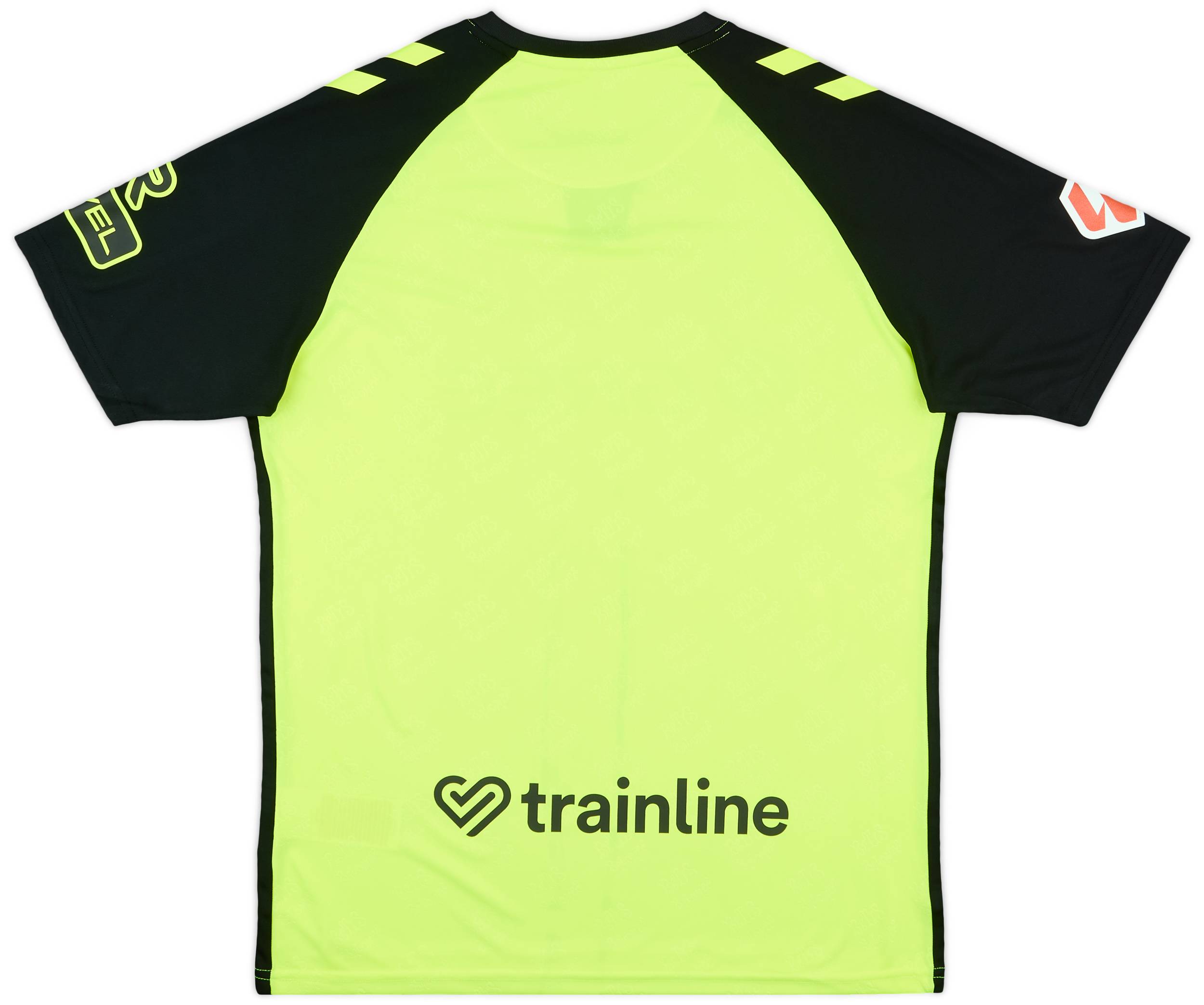 Is the home camiseta betis 202425 better than the away one？ Fans weigh in!