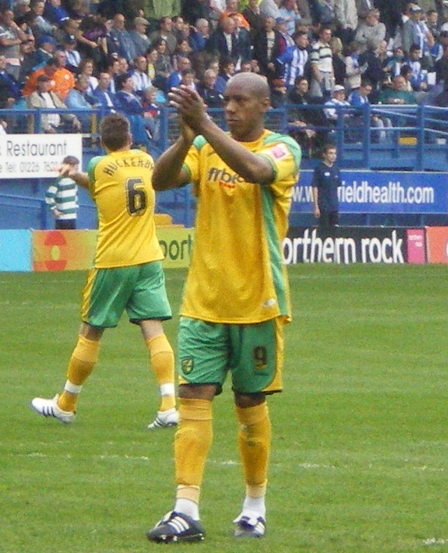 Comparing Dion Dublin Dates Joined Transfers？ Check Out His Top 5 Career Moves