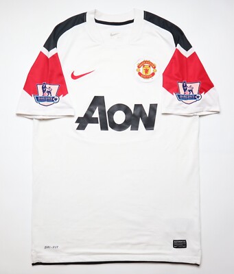 Where to buy Manchester United away 1011 kits? Check these places!
