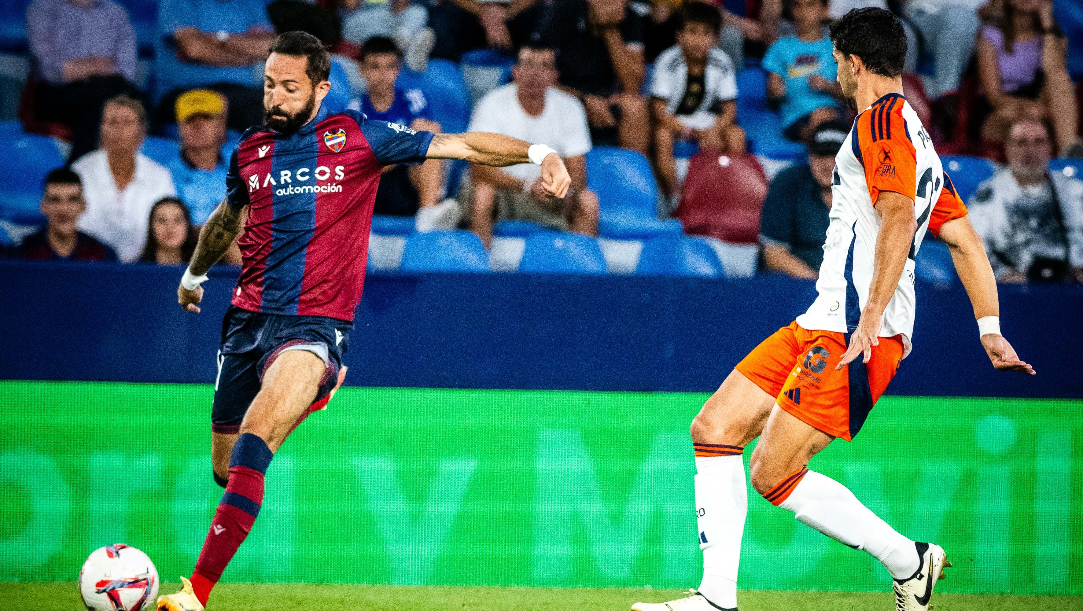 Is your favorite player in the alineaciones de levante ud contra real oviedo？ Check the full match day squad list!