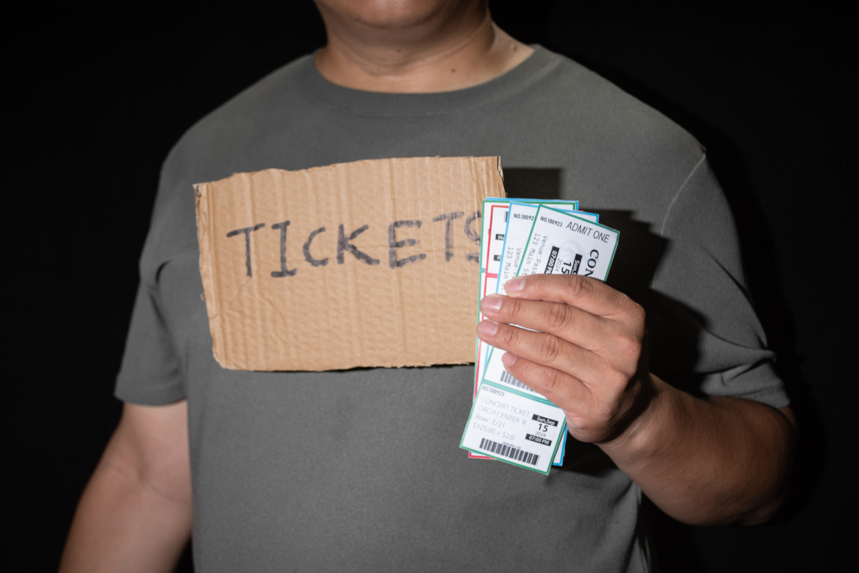 How to spot fake tickets for world cup right away？ Official tips you must know!