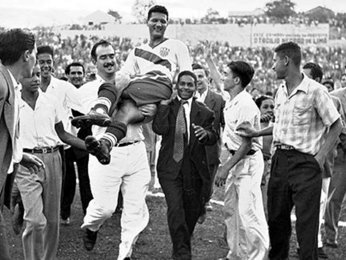 Looking for throwback photos from world cup？ These historical moments are priceless!