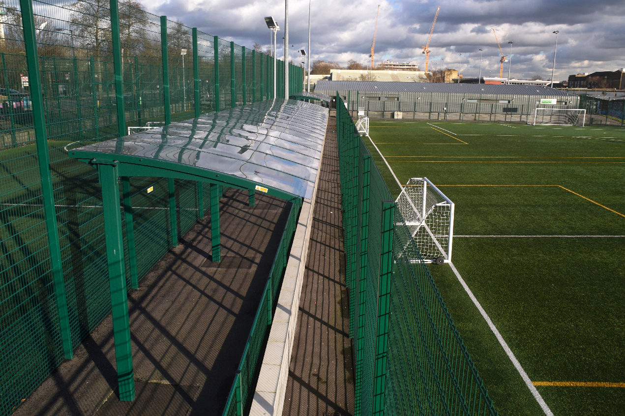 How to choose market road football pitches？ Tips from insiders!