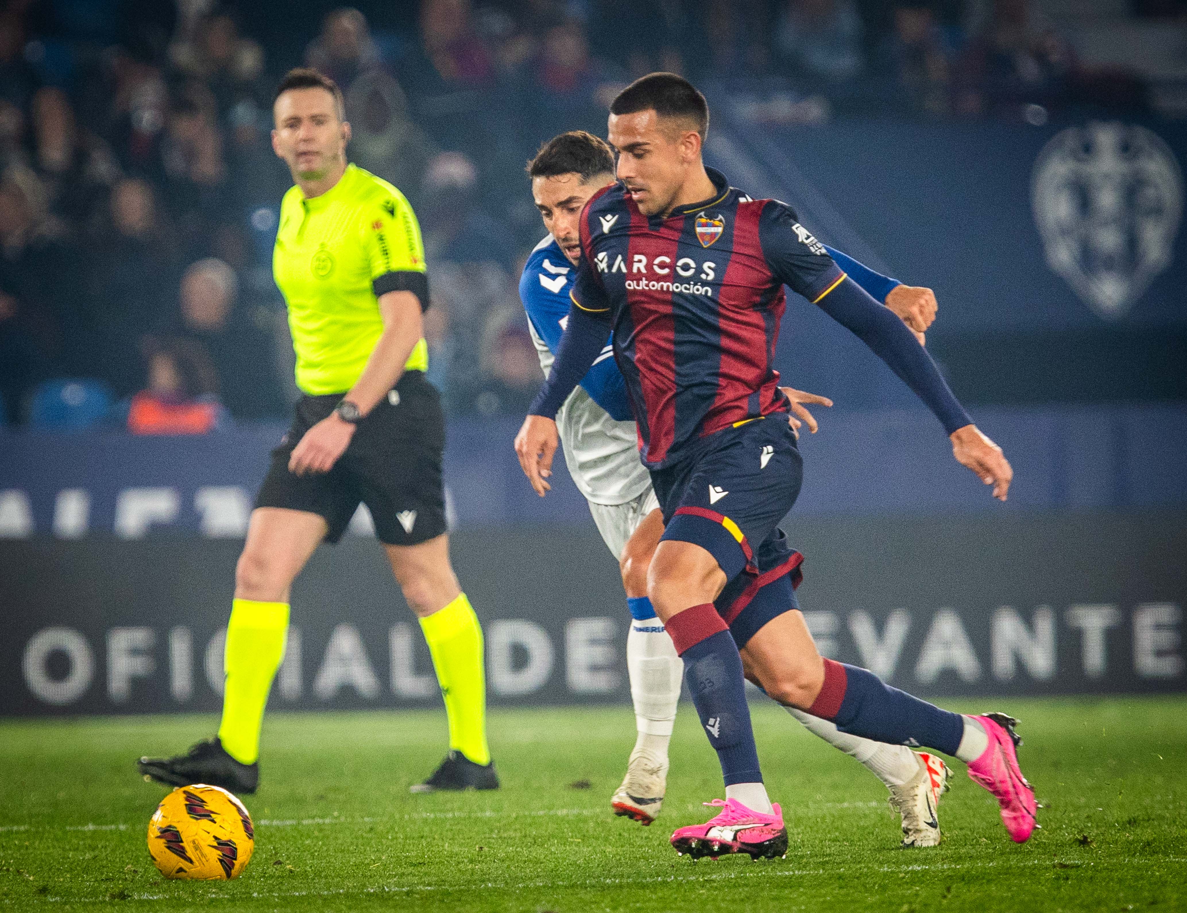 What impacts do alineaciones de cd tenerife contra levante ud have on the game？