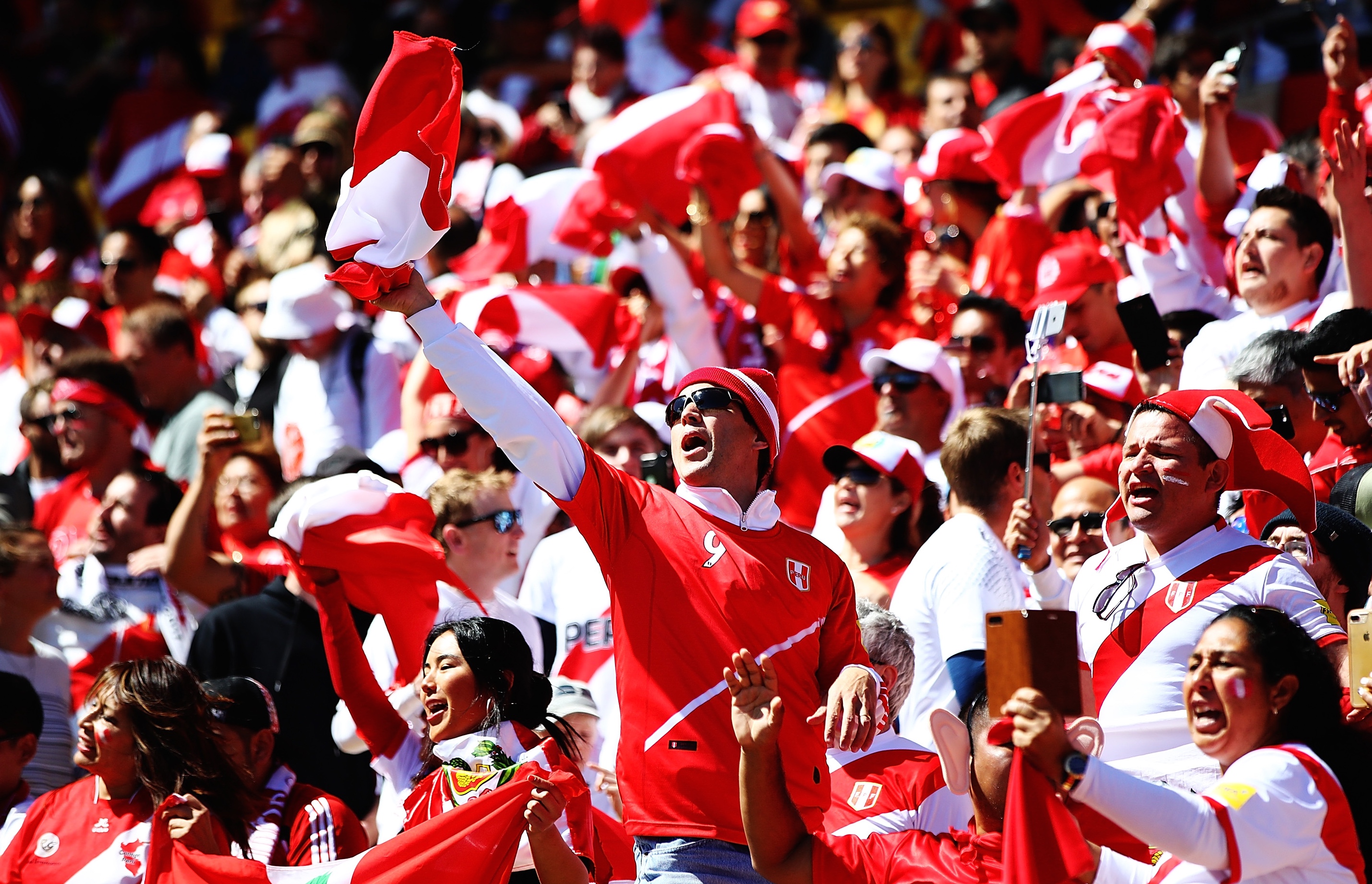 Peru World Cup Soccer Fans： (Why Are They the Worlds Best Supporters？)