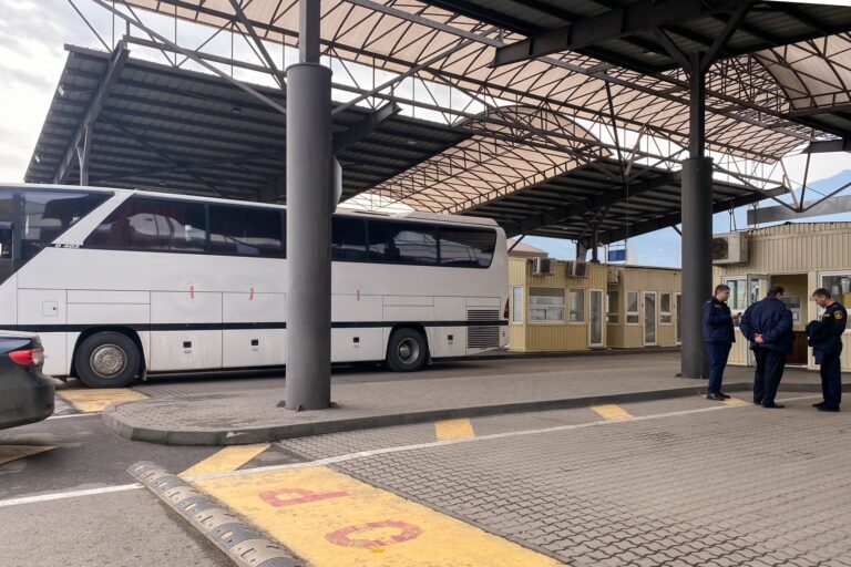 Crossing the armenia - georgia Border Easily? Simple Visa and Transportation Tips You Need!