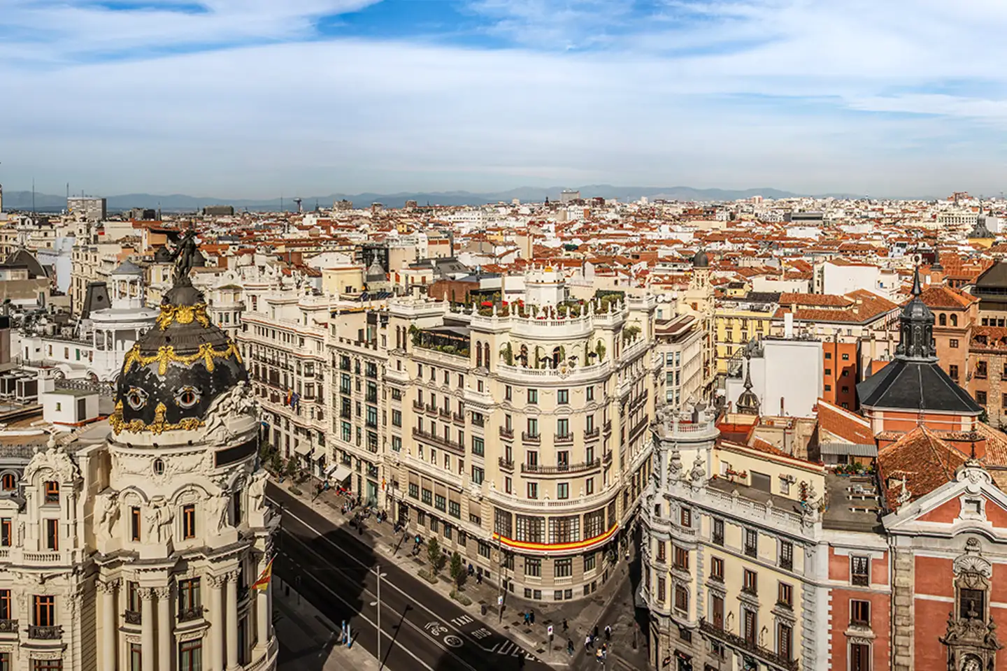 Whats the best time to go to Campo de futbol los Molinos? Experts advice!