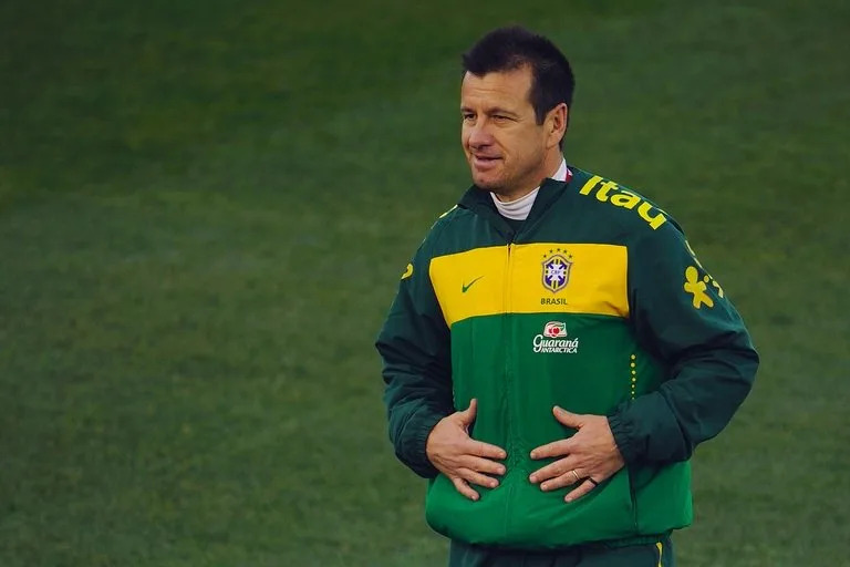 Who was the Coach of brazil 2010 world cup team? Dungas controversial tactics!