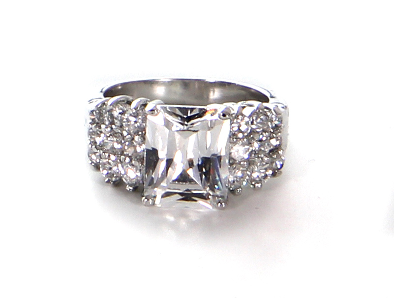allie's engagement ring the notebook：allie's ring in the notebook