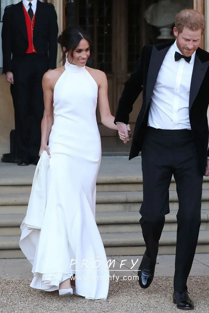 meghan markle halter wedding dress：halter style wedding dress worn by meghan markle