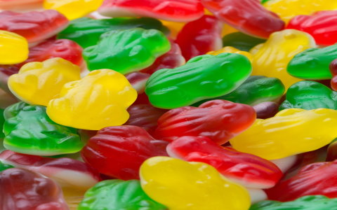 green frogs lollies：green frog candies