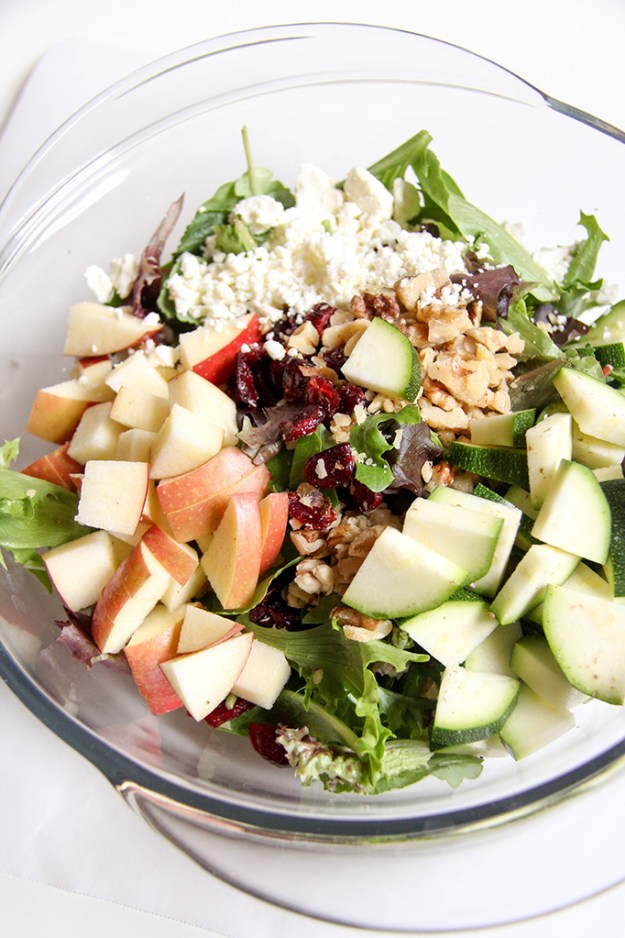 apple zucchini salad:zucchini and apple salad